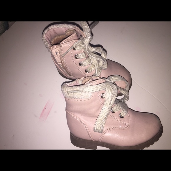 A toddler size 5 shoe bundle - Picture 16 of 16